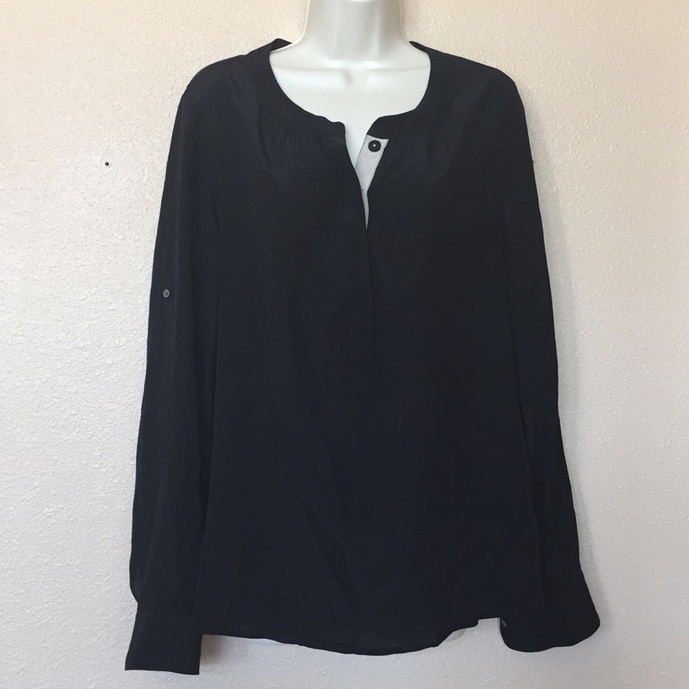 Banana republic black silk long sleeve blouse SZ M